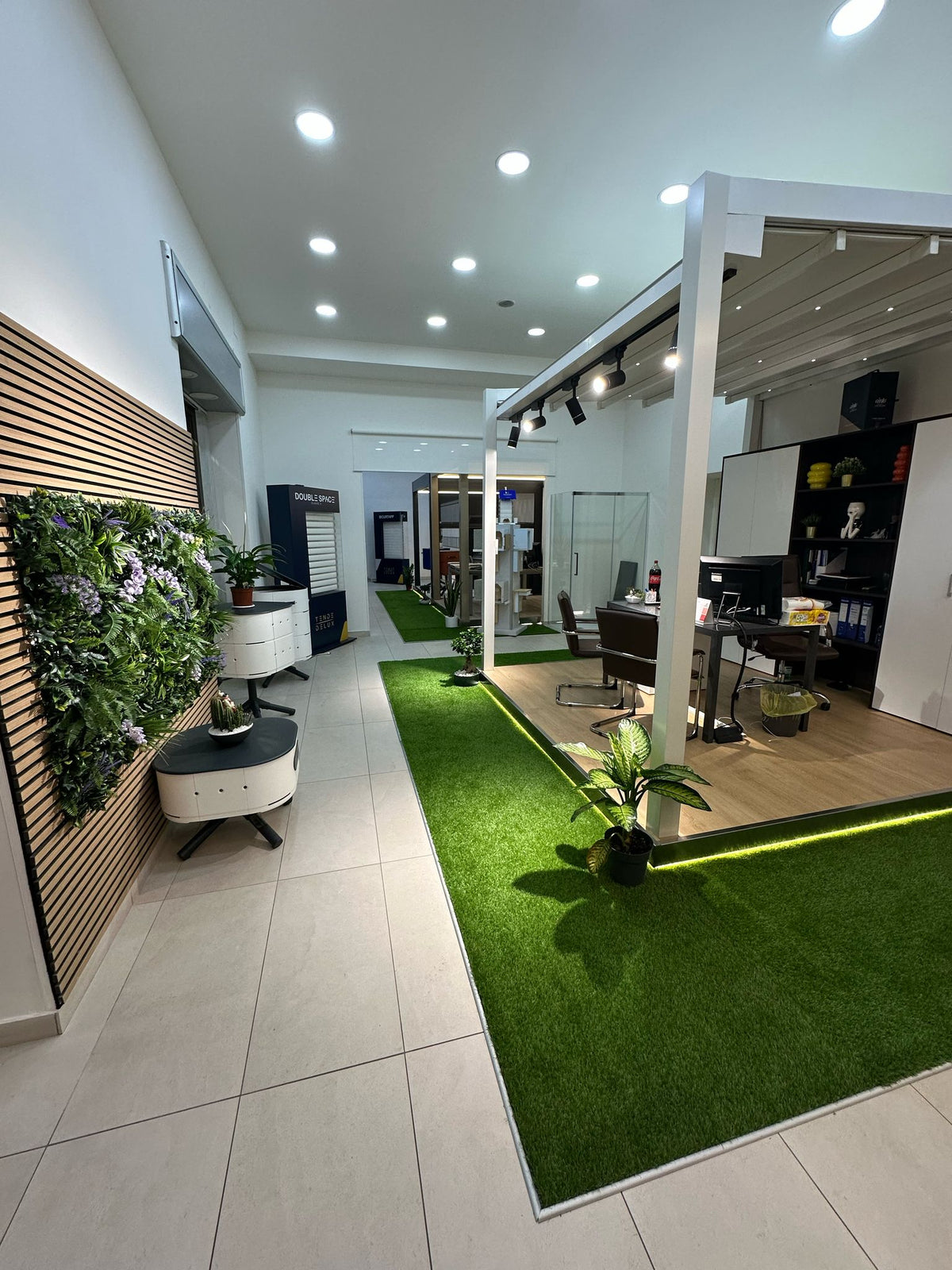 Uno scorcio dello showroom Tende Delux